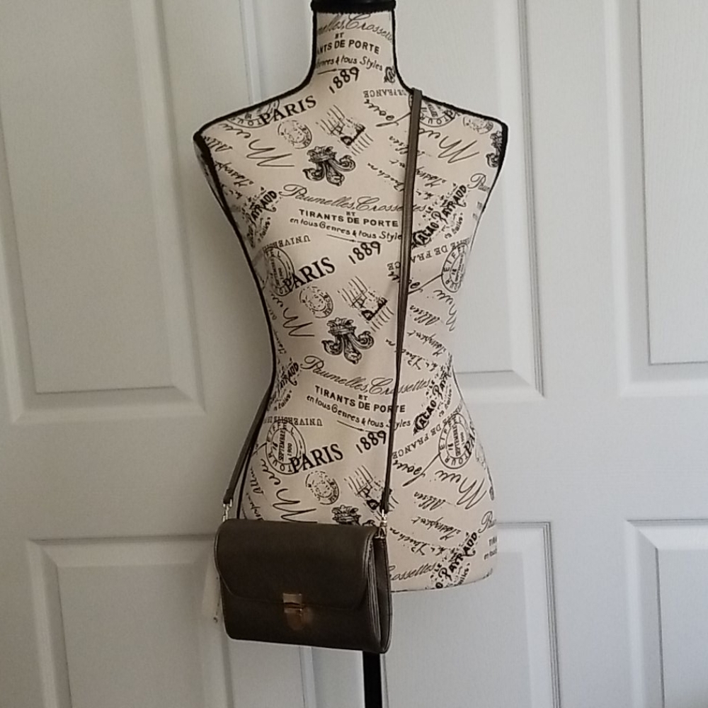 Isabelle Vegan Crossbody Wallet Handbag😻